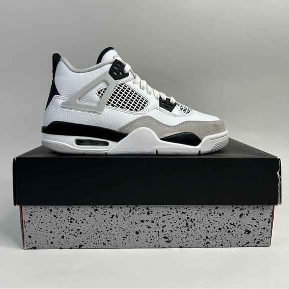Nike Air Jordan 4 Retro GS “Military Black” 2023 - Picture 5 of 8